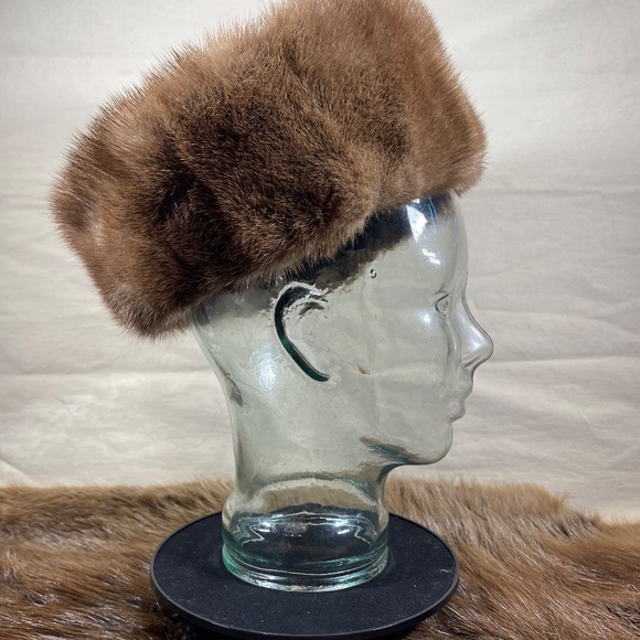 Sable Mink Fur Hat - Picture 9 of 9